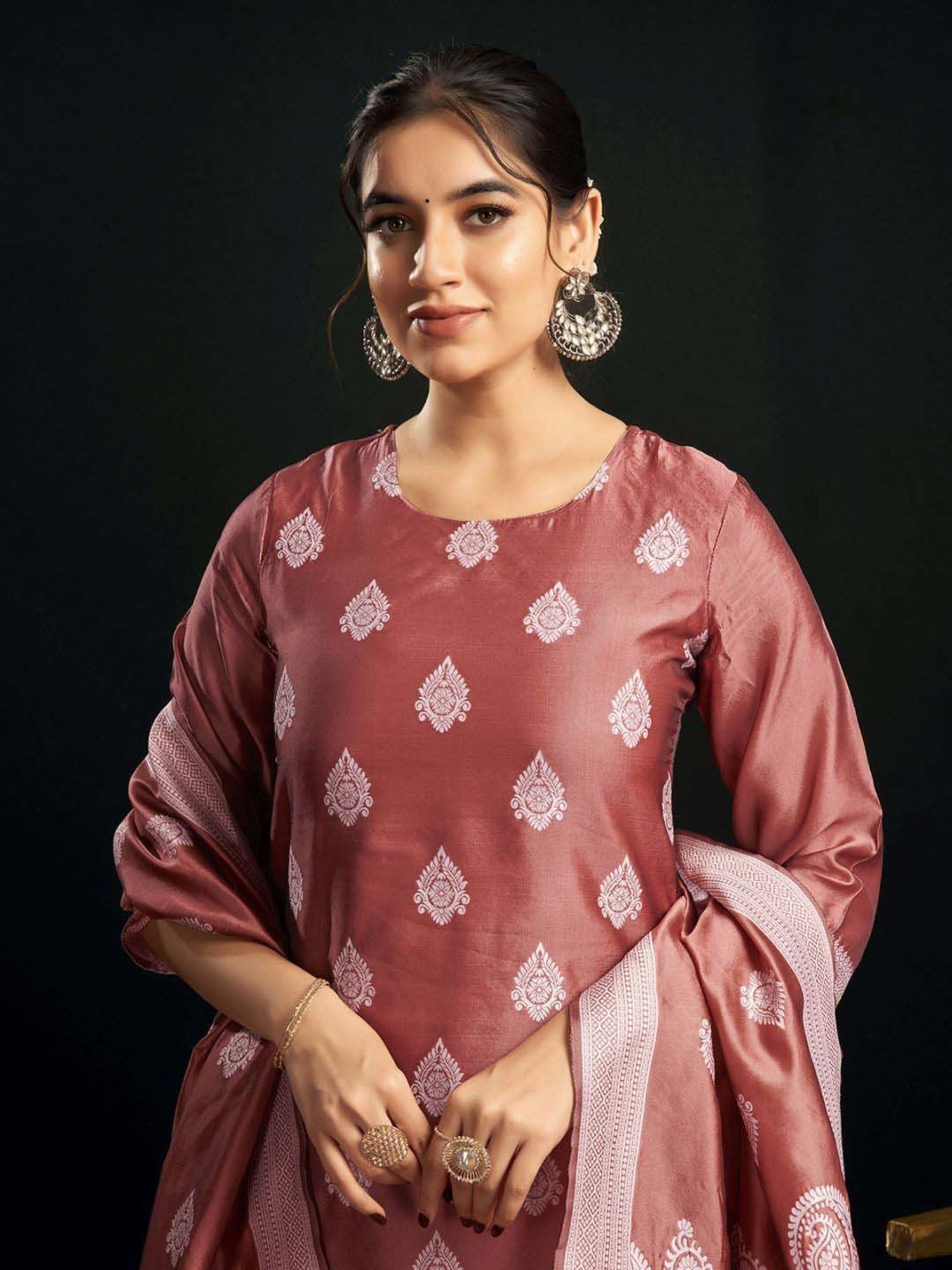 Skylee Pink Woven Pattern Kurta Pant Set With Dupatta