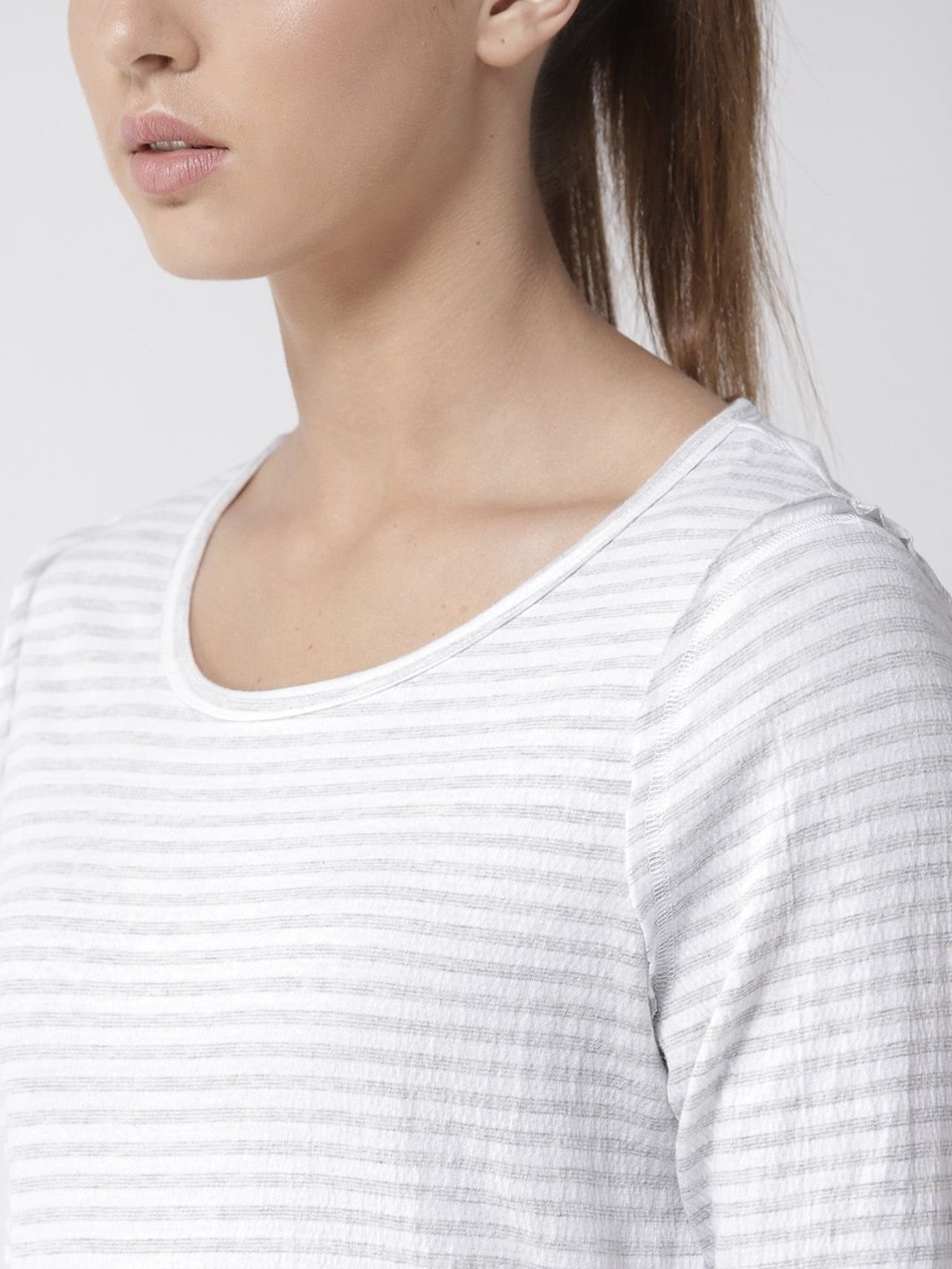 Columbia Navy Daisy Days SS Graphic T-Shirt