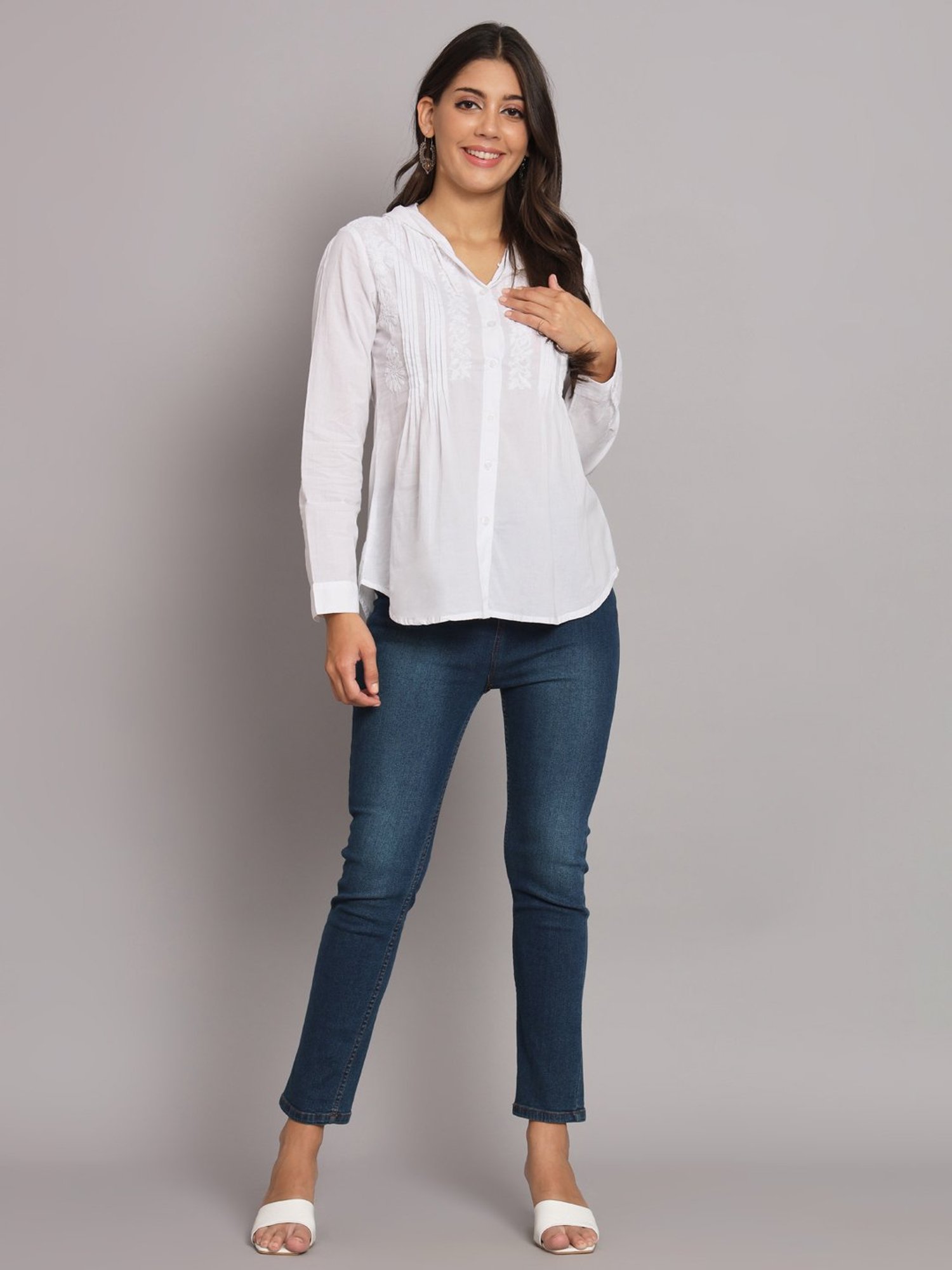 PARAMOUNT CHIKAN White Cotton Embroidered Lucknowi Chikankari Shirt