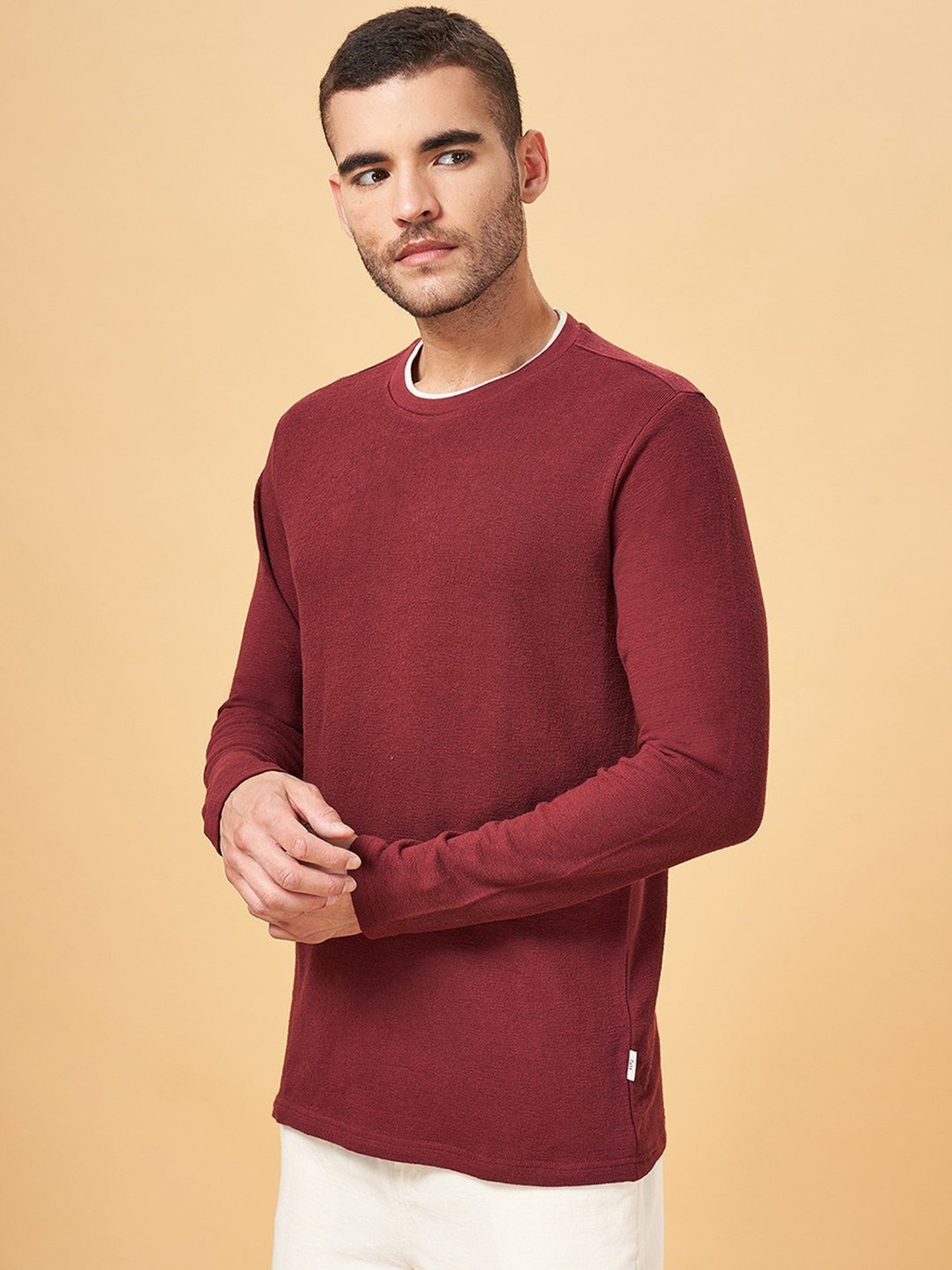 7 Alt by Pantaloons Wine Cotton Slim Fit T-Shirt