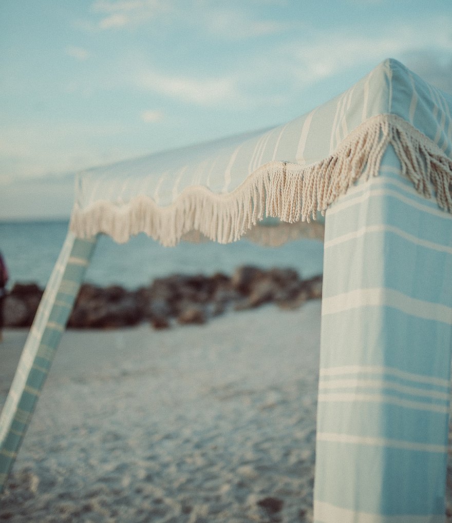 business & pleasure Premium Beach Cabana