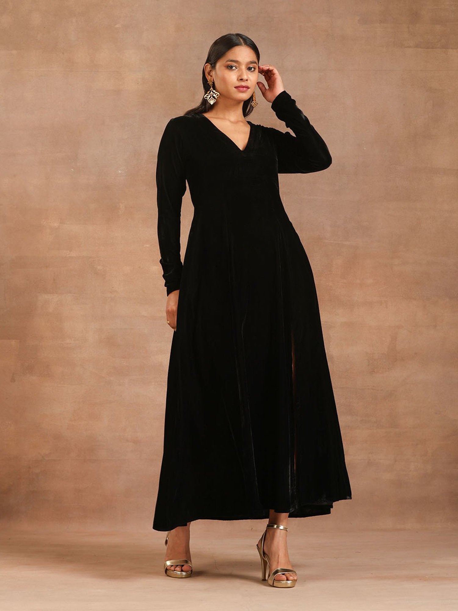 true Browns Black Velvet Ethnic Dress