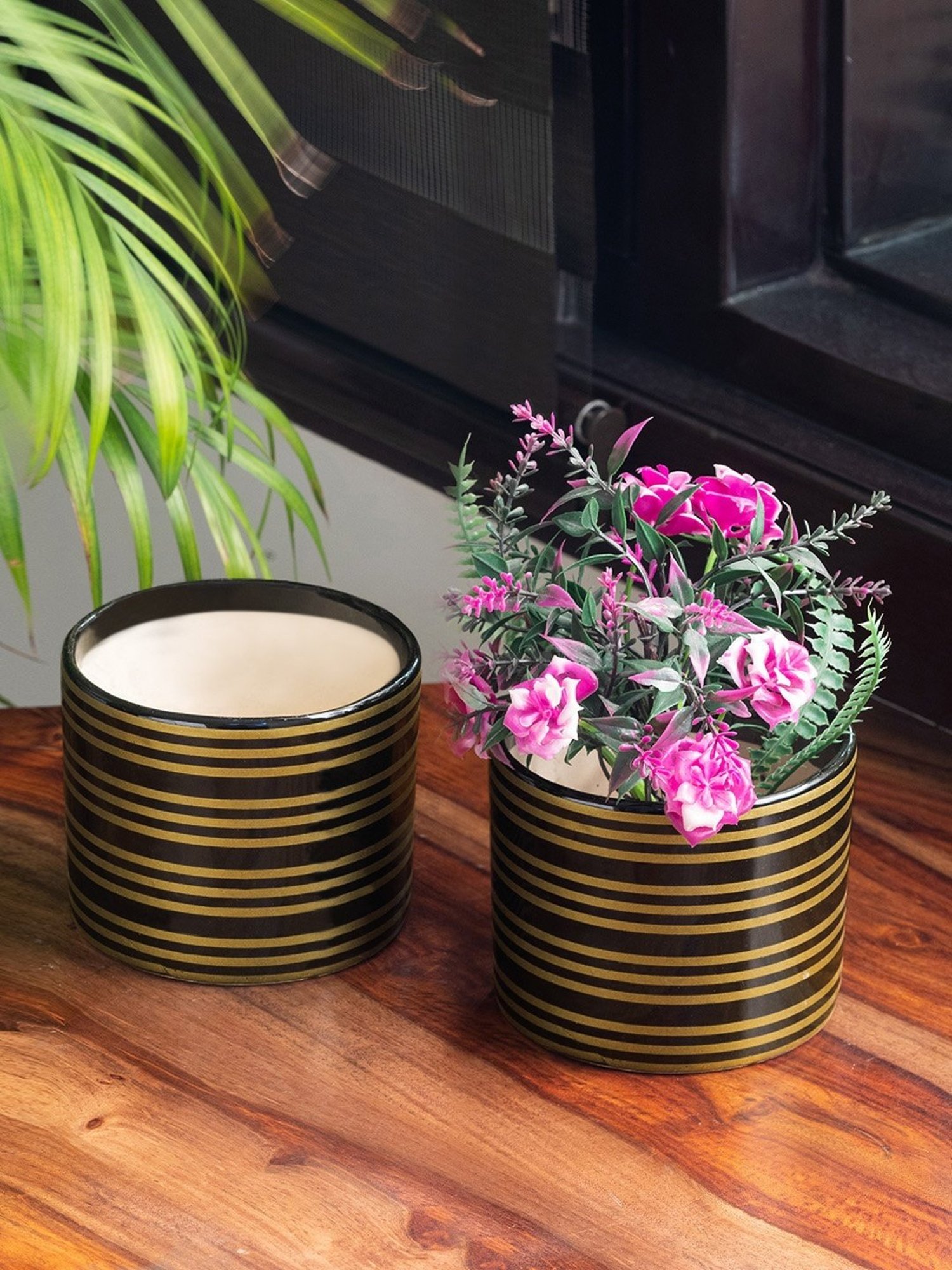 TAYHAA White Ceramic Leaf Shape Vase