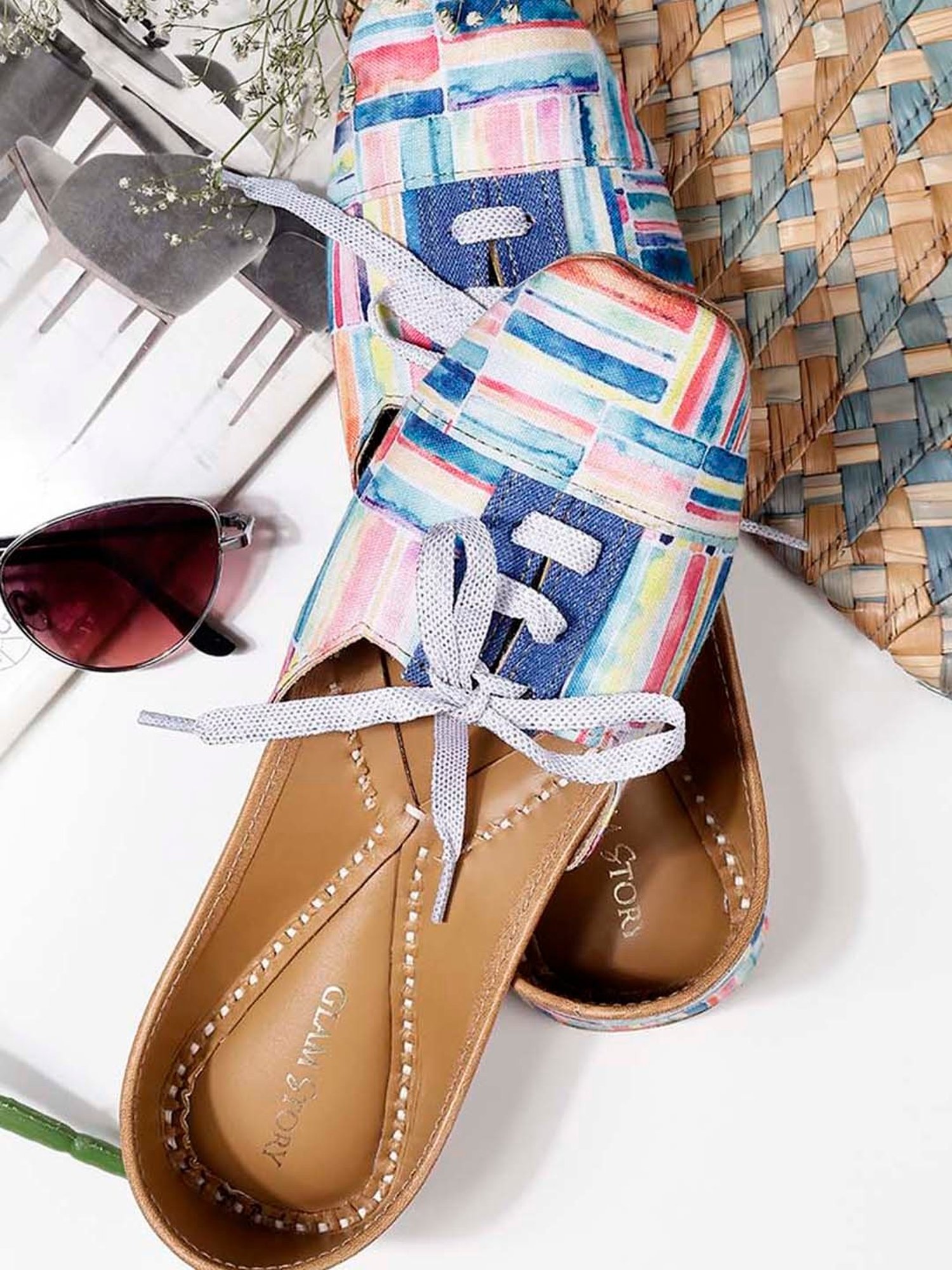 Glam Story Women's Multicolor Ethnic Juttis