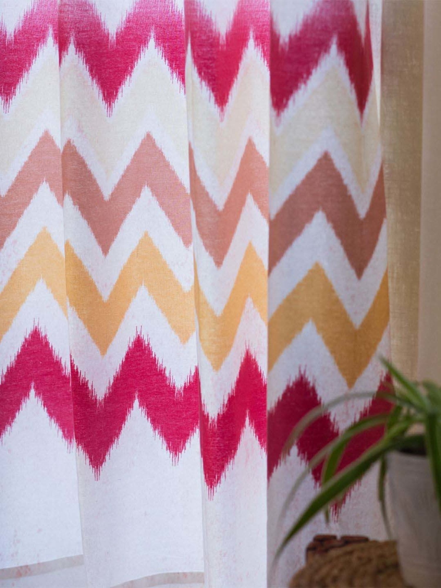 Urban Space Red Cotton Window Curtain With Tieback & Eyelet - Set of 2