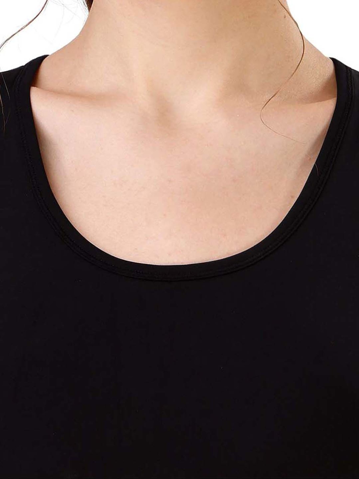 Soie Black Sports Bra Shorts Set