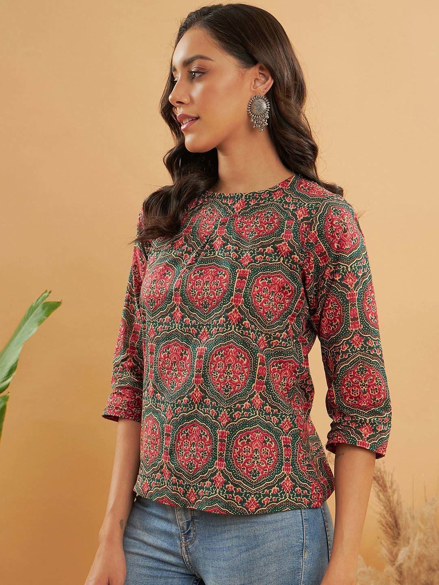 Inweave Green & Pink Printed Top