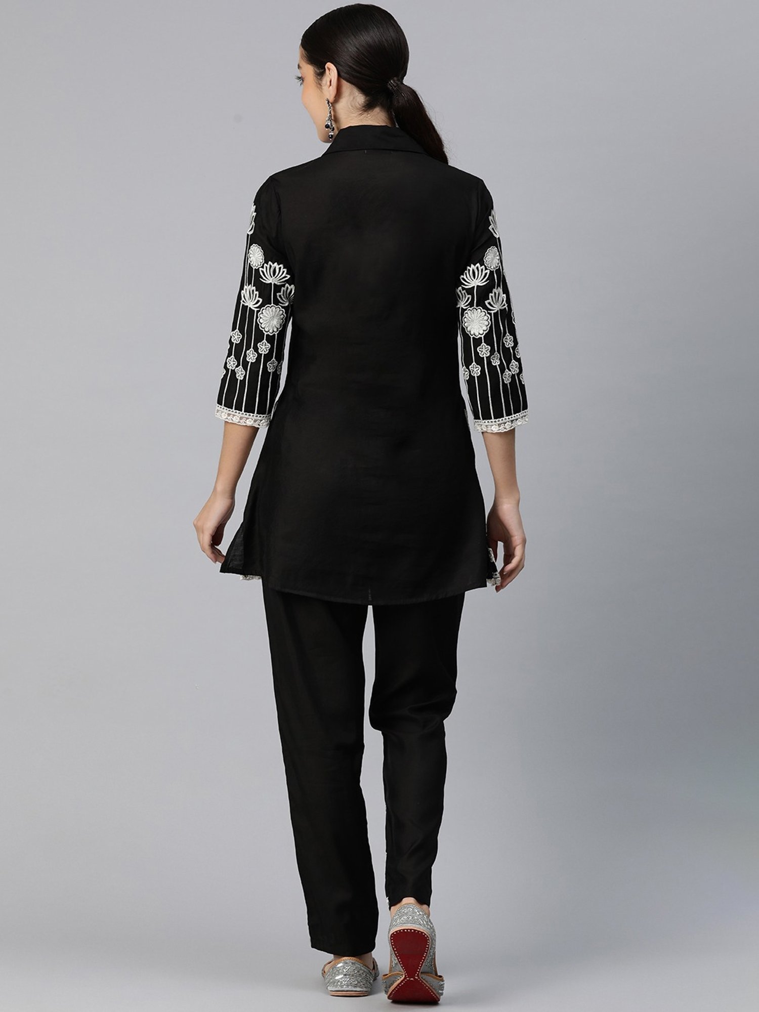 READIPRINT FASHIONS Black Embroidered Shirt Pant Set