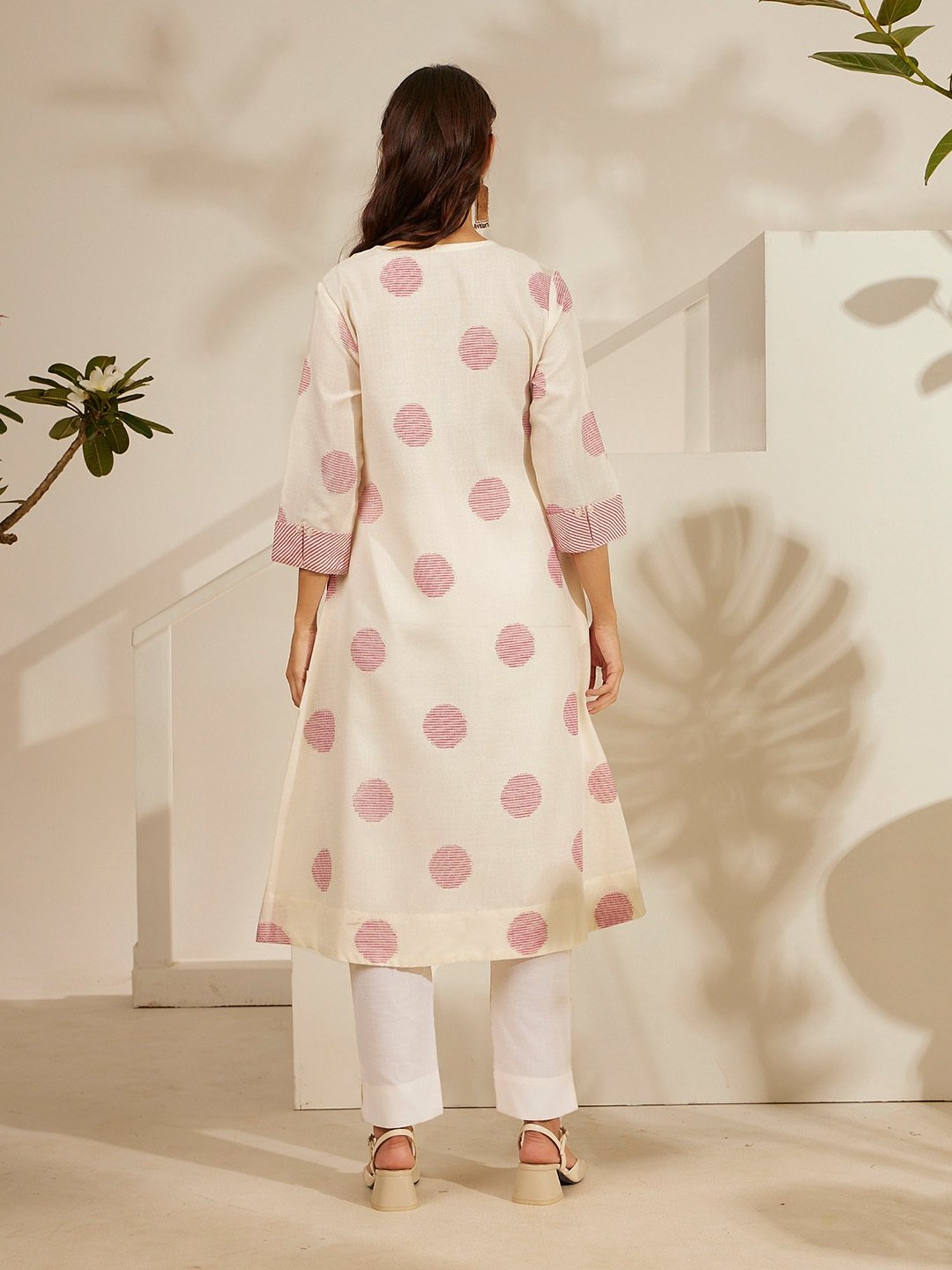 Daali Cream Poly Linen Slub V Neck 3/4 Sleeves Summery Whites Kurta with Two Pockets