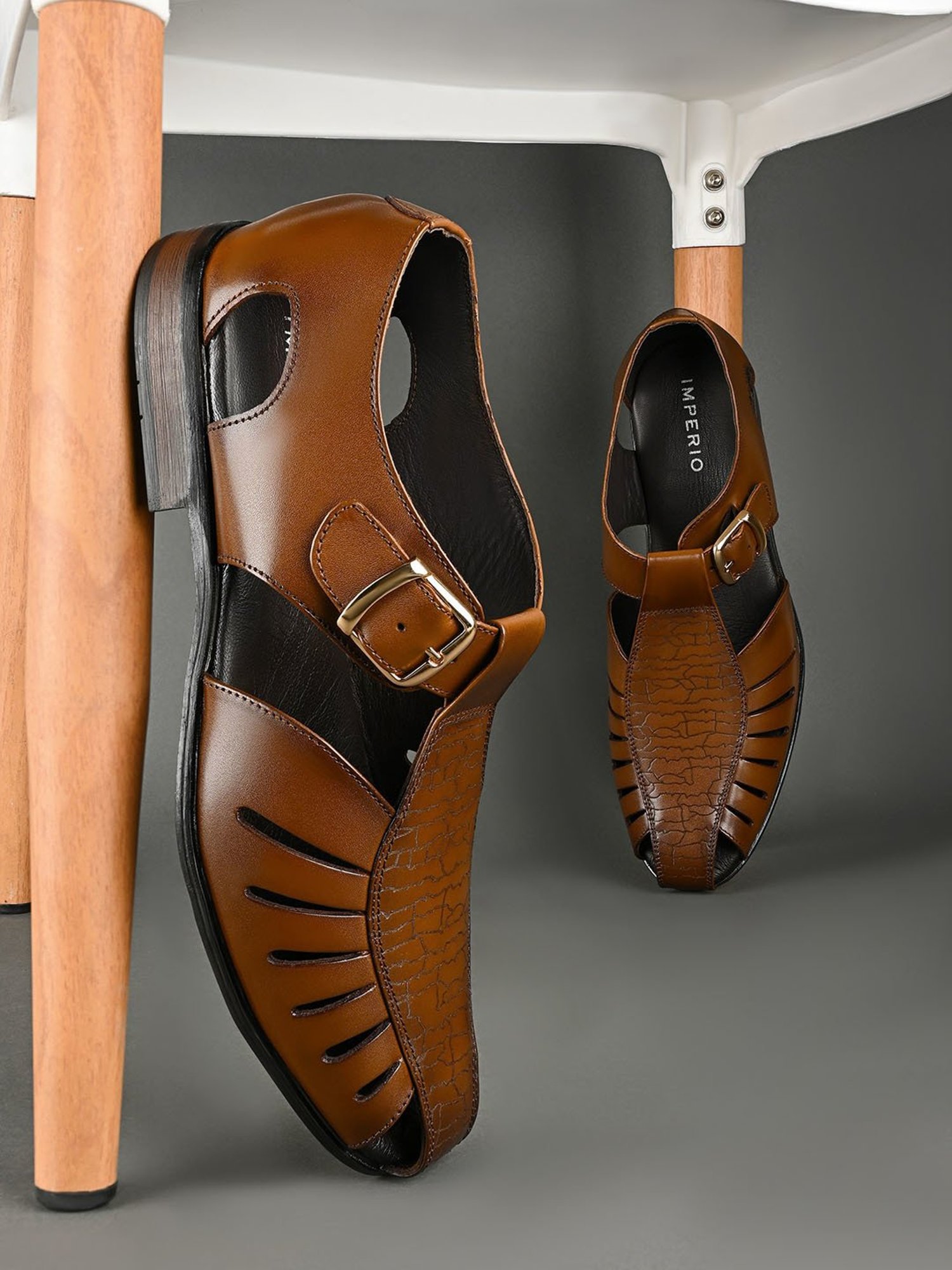 Imperio by Regal Men's Tan Fisherman Sandals