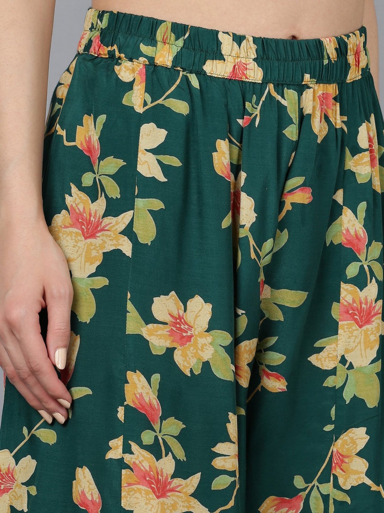 Vaamsi Green Embroidered Kurta Sharara Set With Dupatta