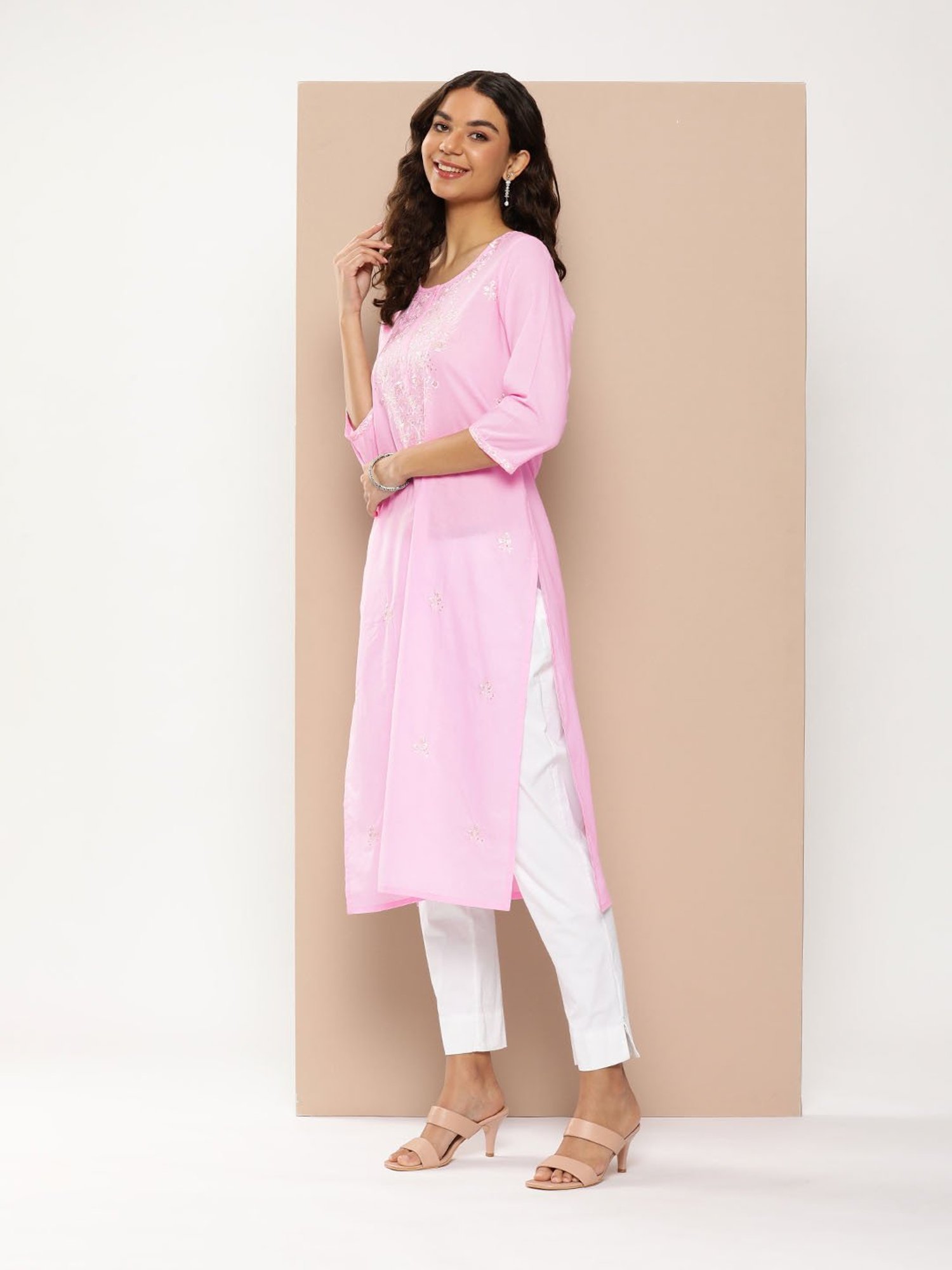 Amukti Light Pink Cotton Embroidered Straight kurta