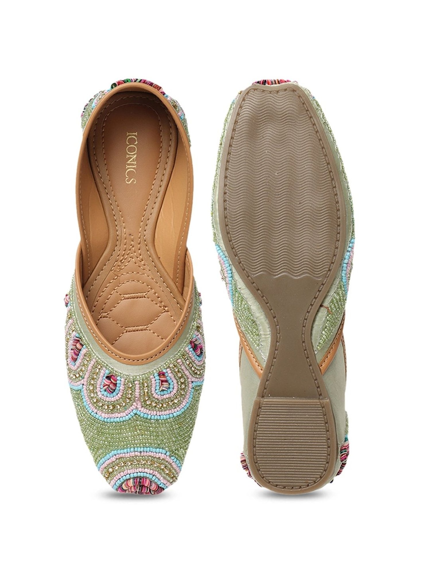 Iconics Women's Green Ethnic Juttis