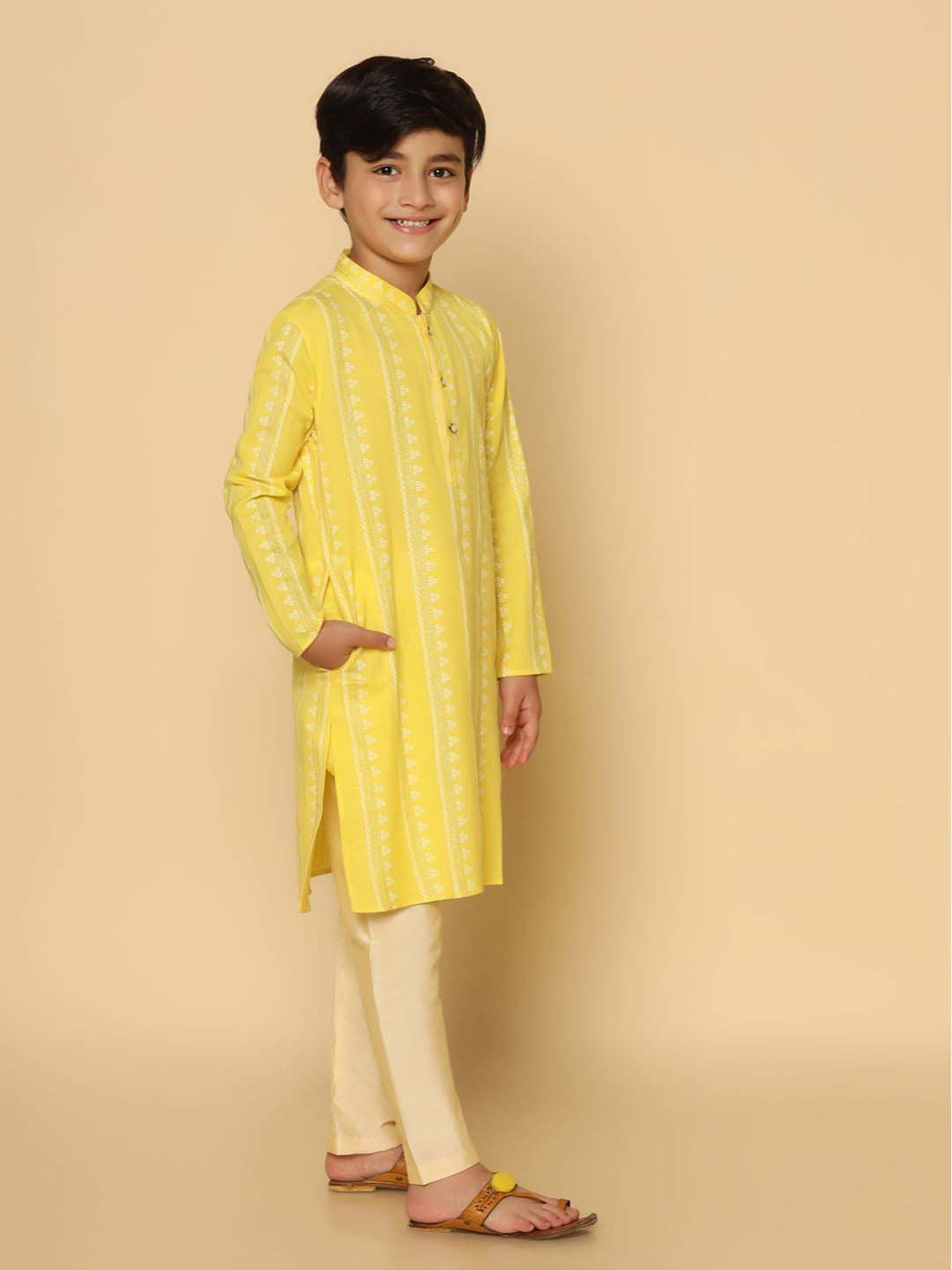 KISAH Kids Yellow & White Printed Full Sleeves Kurta Set