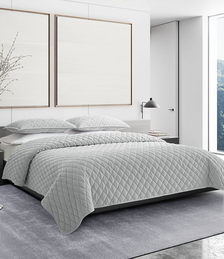 Vera Wang Diamond Velvet Quilt Mini Set