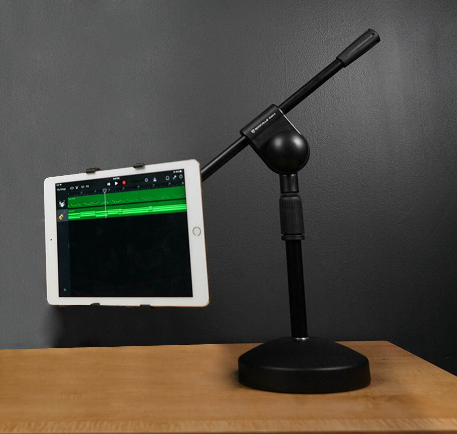 EV Electro-Voice ELX112P ELX118P Active PA System w/ Poles & 4x 25' XLR Cables