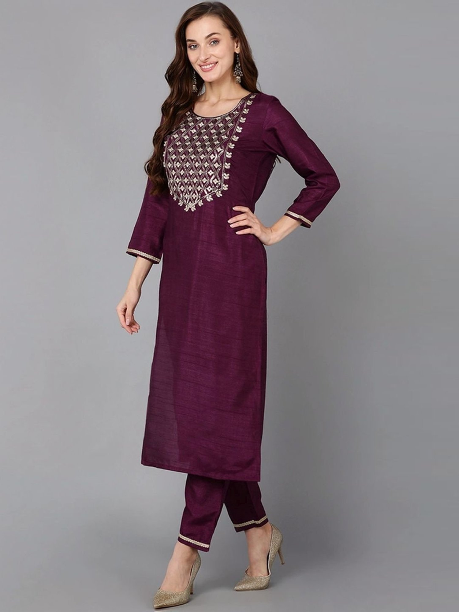 Vaamsi Purple Embroidered Kurta Pant Set With Dupatta