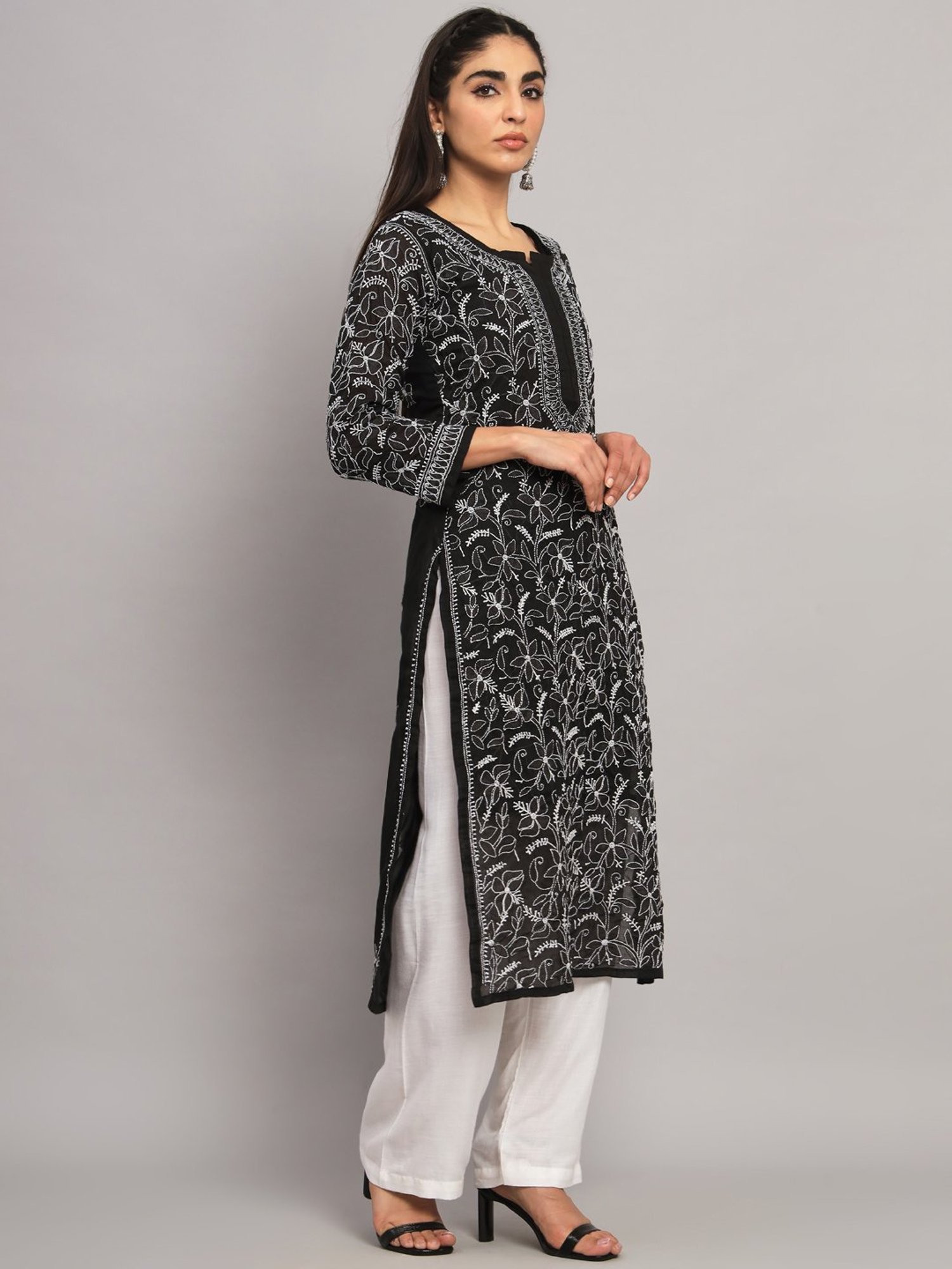PARAMOUNT CHIKAN Black Cotton Chikankari Straight Kurta