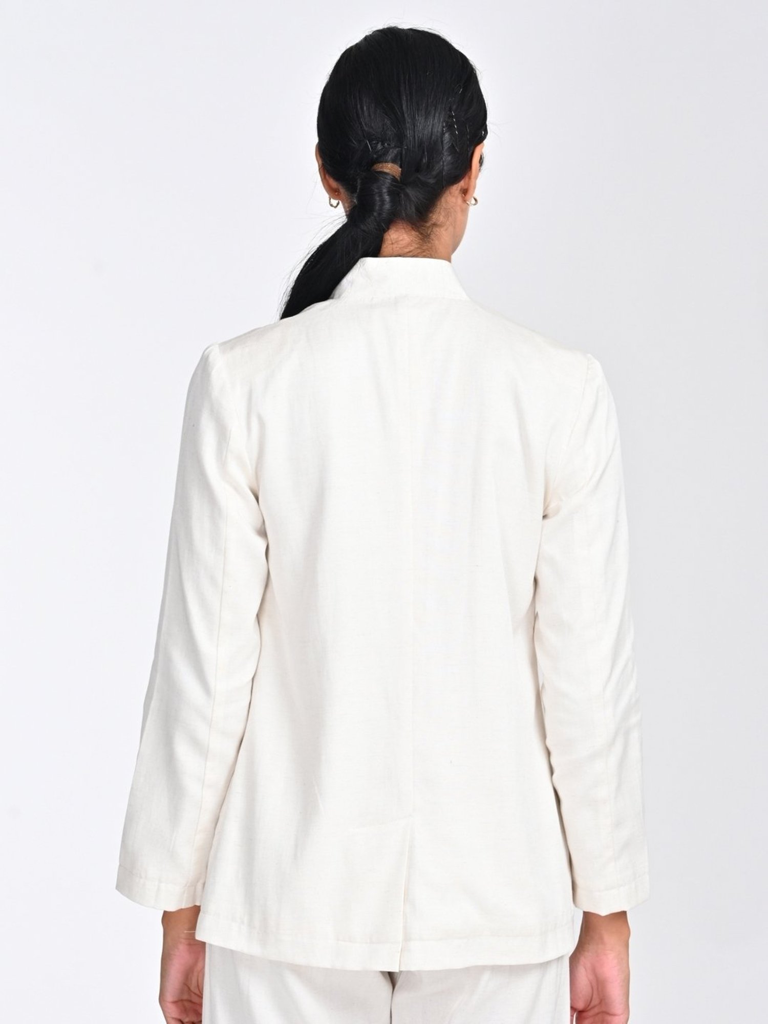 Saltpetre Women Tencel Solid Cream No Lapel V Neck Collar Blazer