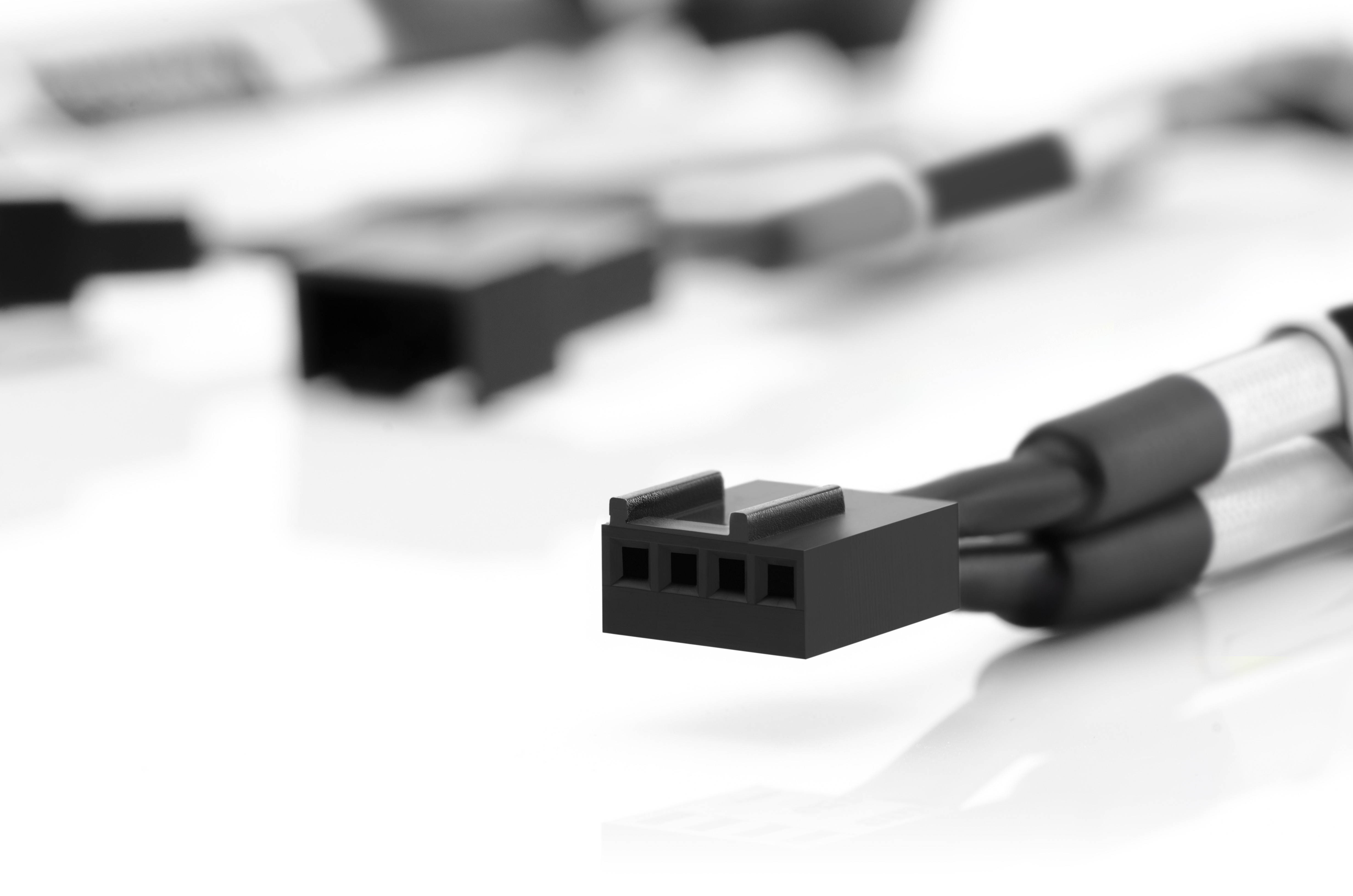 Noctua NA-SYC1 chromax.white, 4-Pin Y-Cables (White)