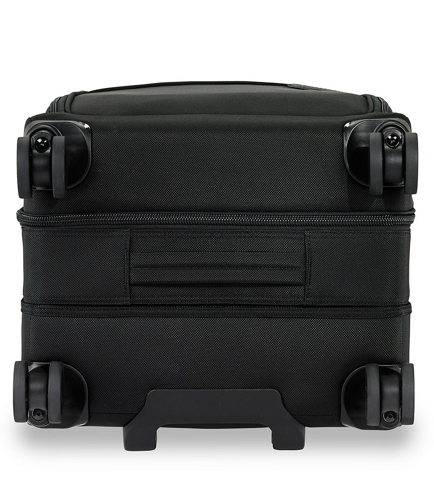 Briggs & Riley Baseline Medium Expandable Trunk Spinner Suitcase