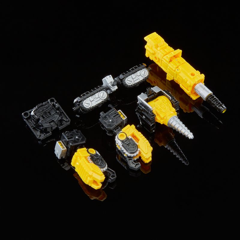 Transformers Generations Selects Deluxe WFC-GS08 Powerdasher Zetar Figure