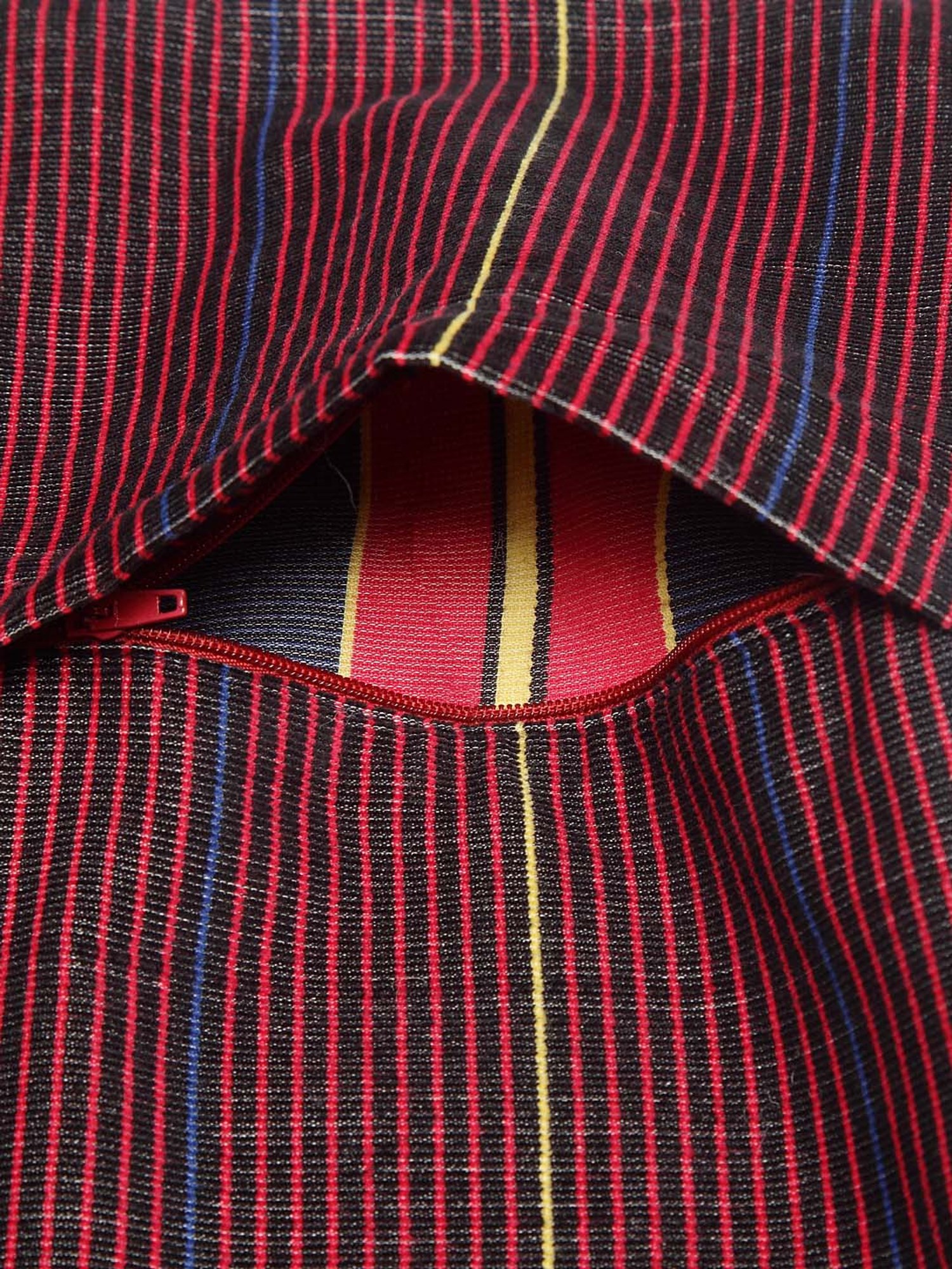 NEUDIS Premium Cotton Coudray Maroon & Navy Cushion Covers - Set of 2