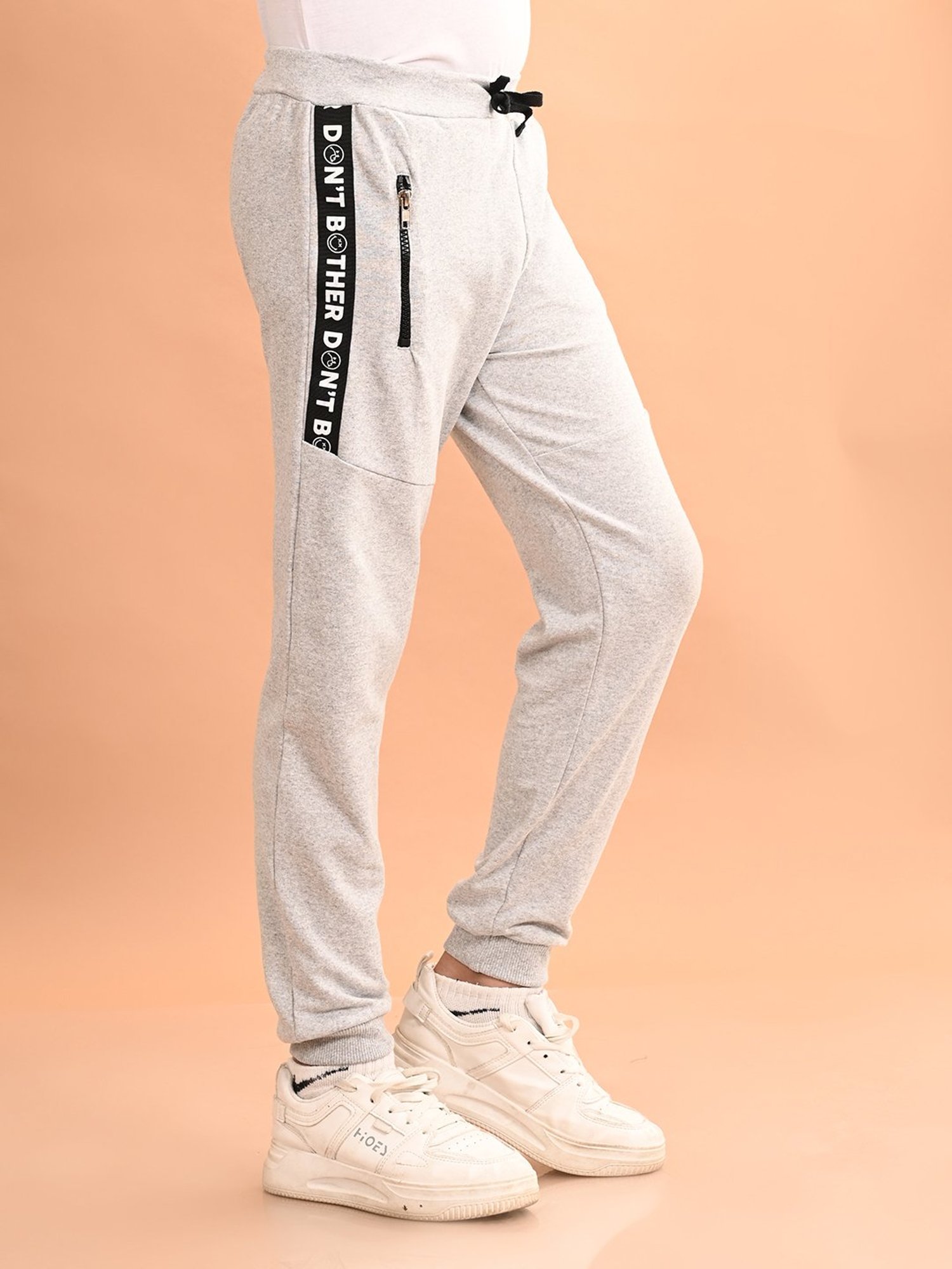 LilPicks Boys Grey Melange Textured Joggers