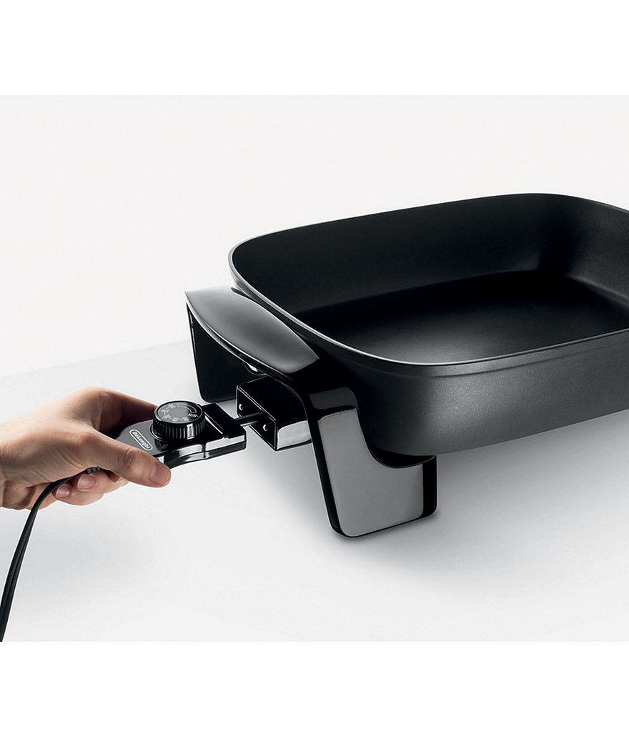 DeLonghi Electric Skillet with Tempered Glass Lid