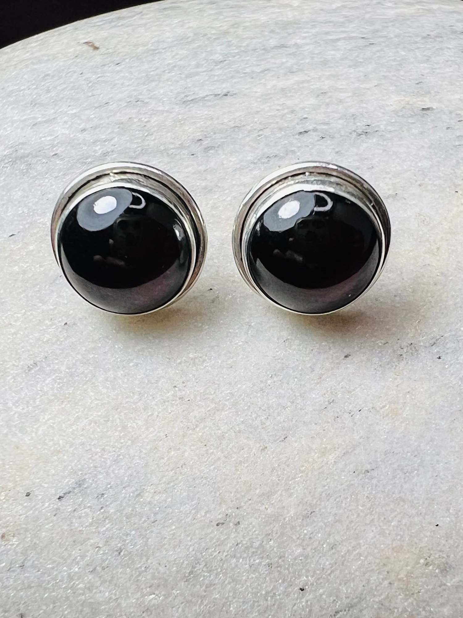 Arte Jewels 925 Sterling Silver Garnet Stone Round Stud Earrings for Women & Girls