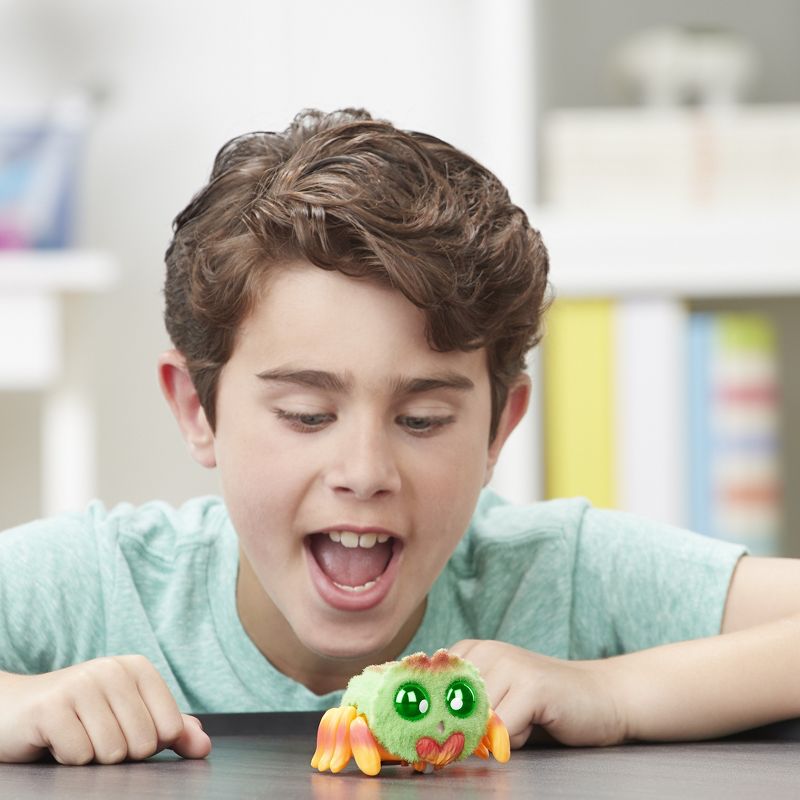 Yellies! Klutzers Voice-Activated Spider Pet