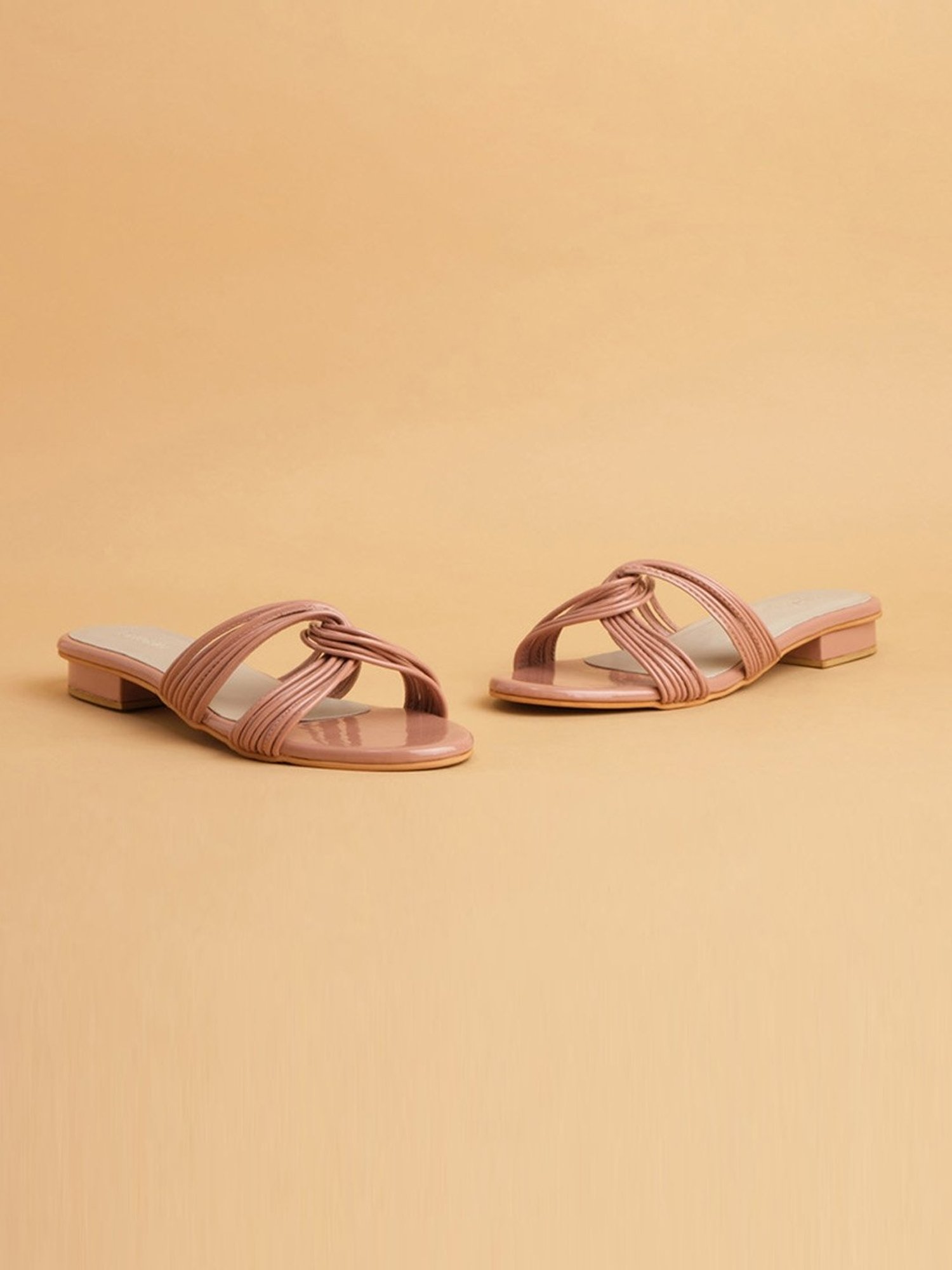 Eridani Women's Paige Pink Casual Sandals