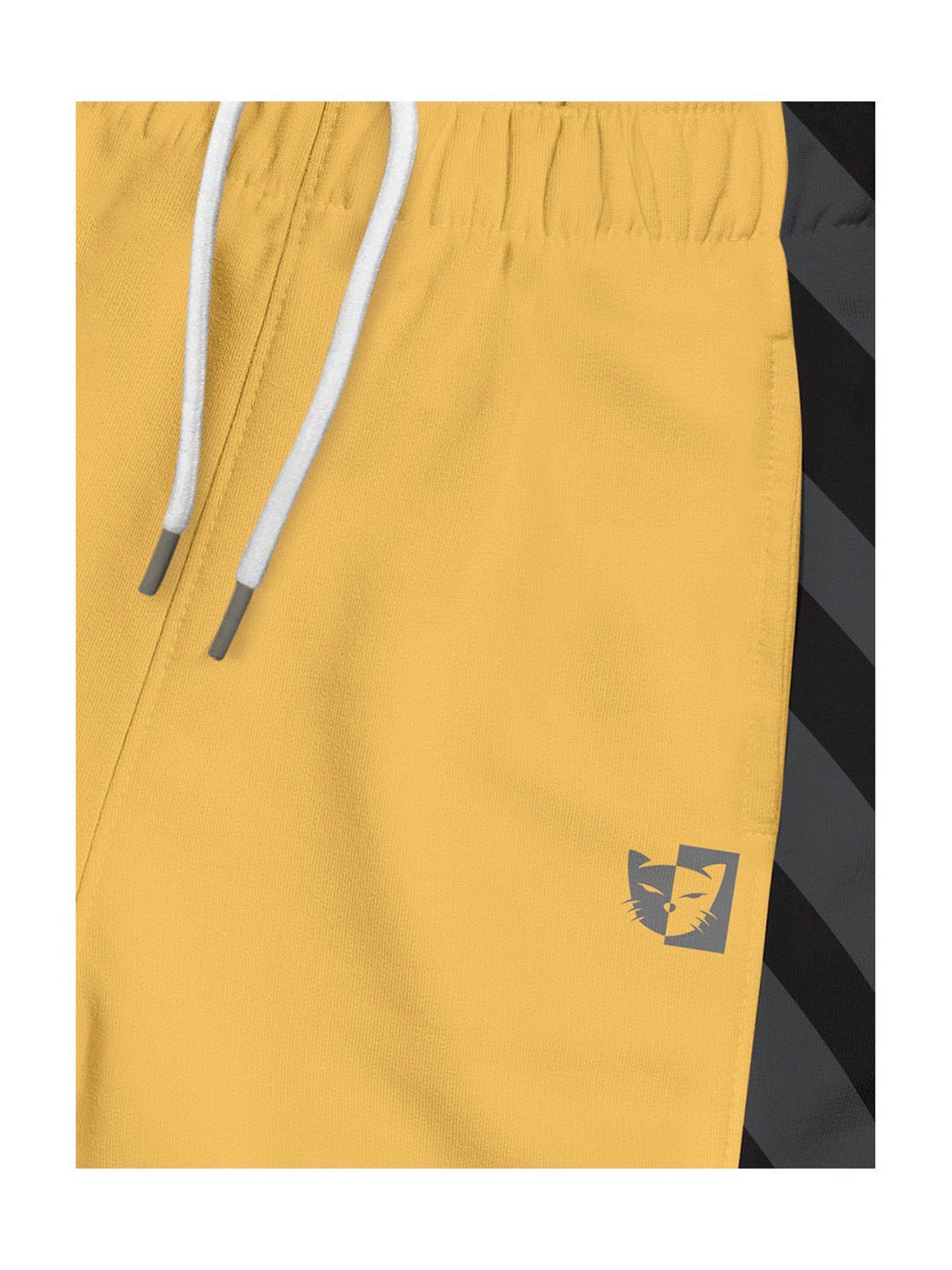 HELLCAT Boys Yellow Solid Shorts