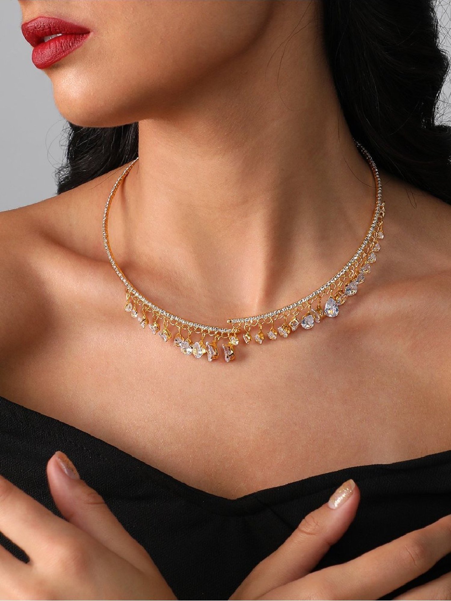 Sohi silver plated designer party necklace for women