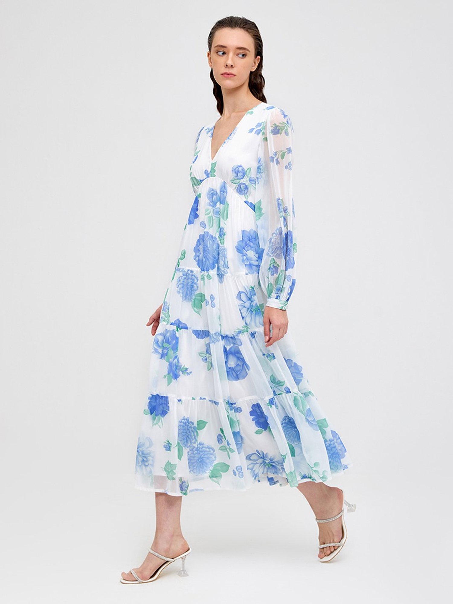 Cover Story Off White Floral Print Maxi Dress