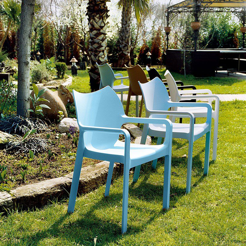 Diva Resin Outdoor Patio Dining Arm Chair in Light Blue - Set of 4 - Compamia
