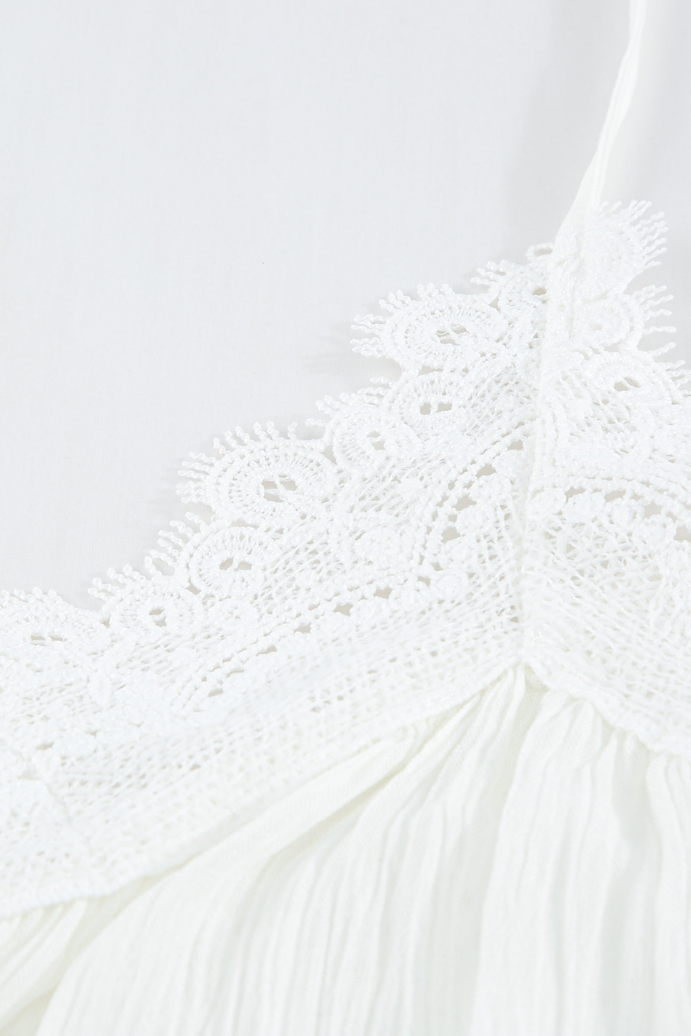 Ivory Flowy V Neck Spaghetti Strap Lace Camisole