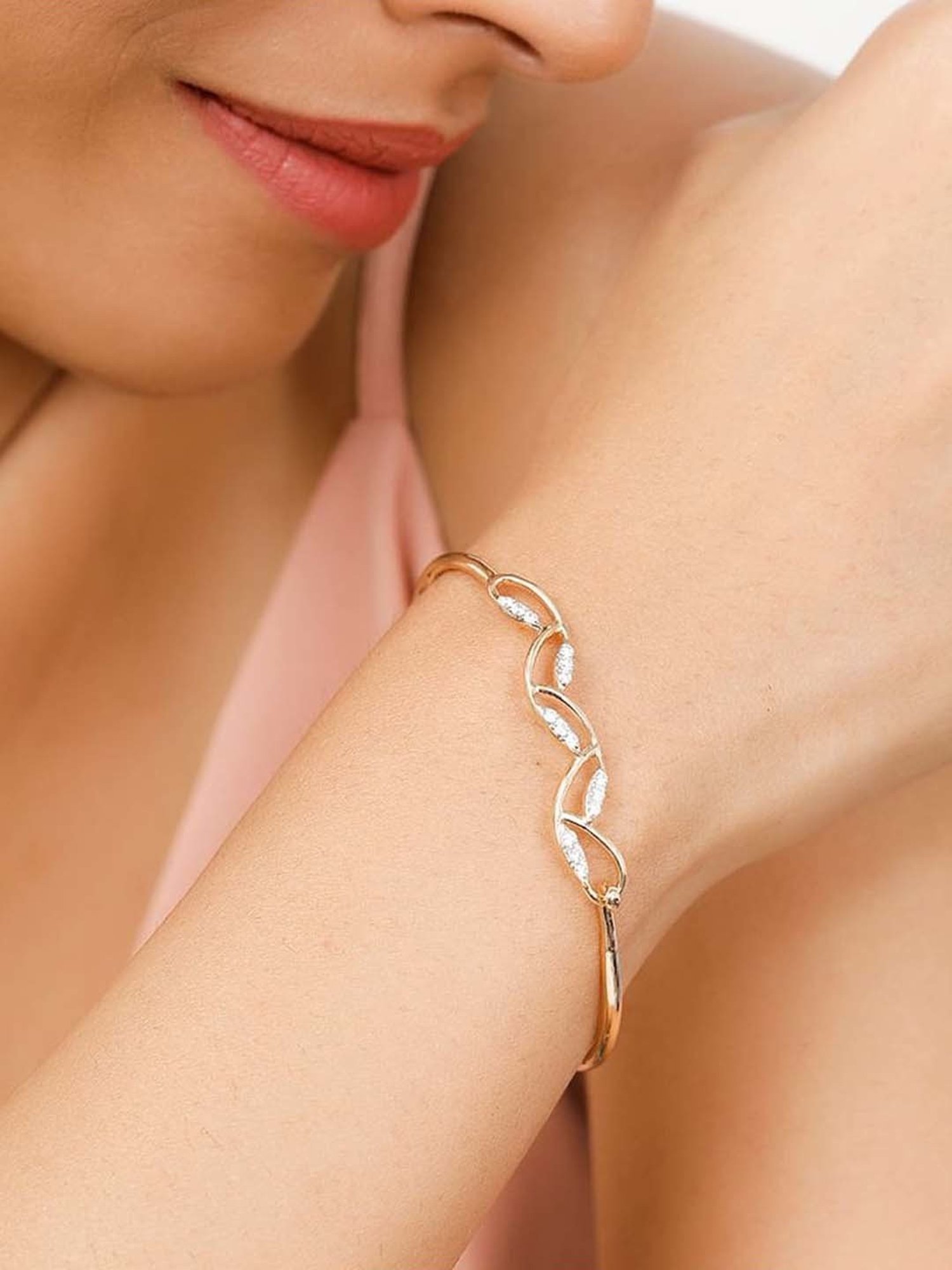 Mia By Tanishq Nature's Finest 14k Yellow Gold Creeper Chic Diamond Classic Bangle