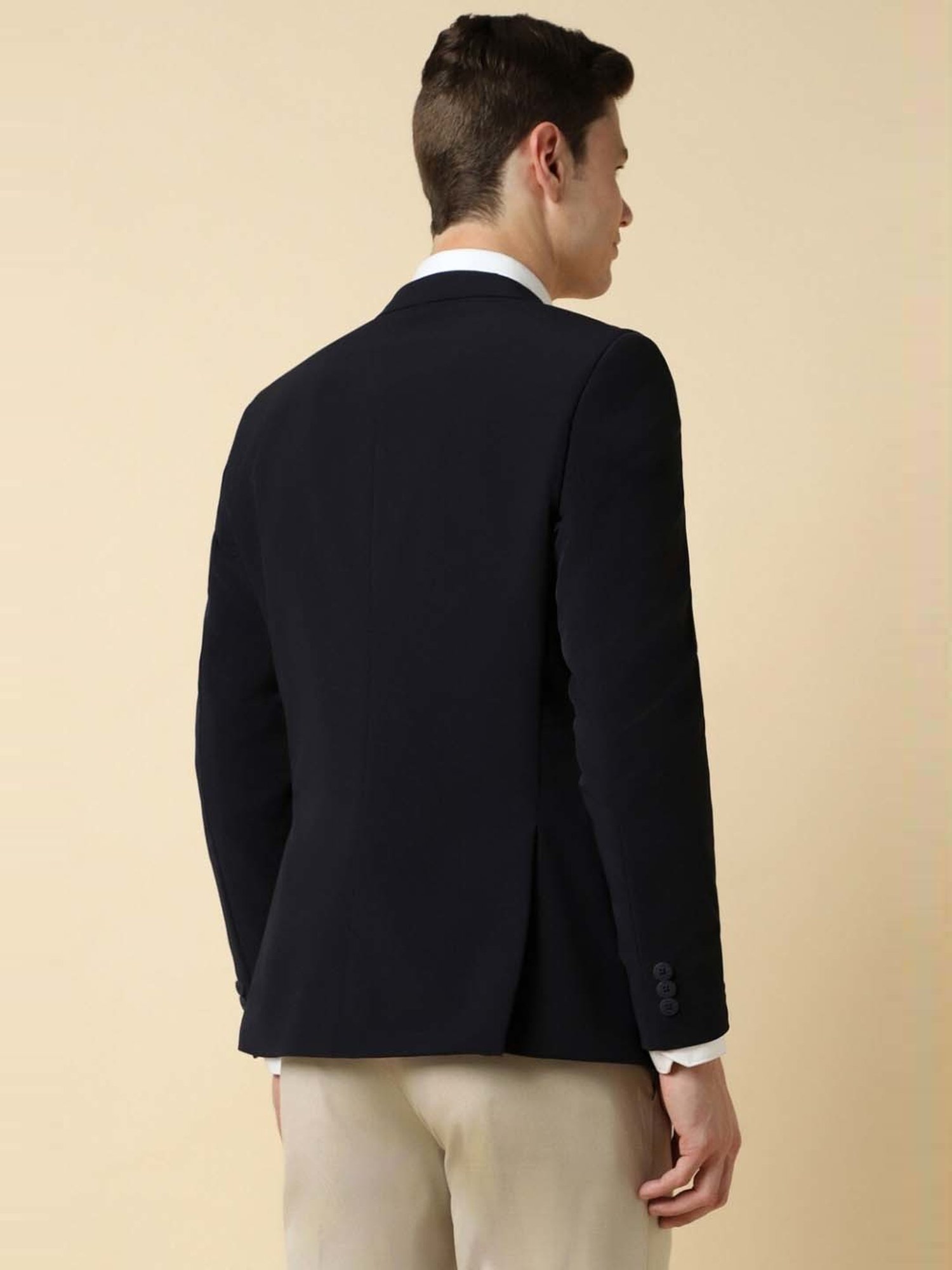 Arrow Sports Green Regular Fit Texture Waistcoat