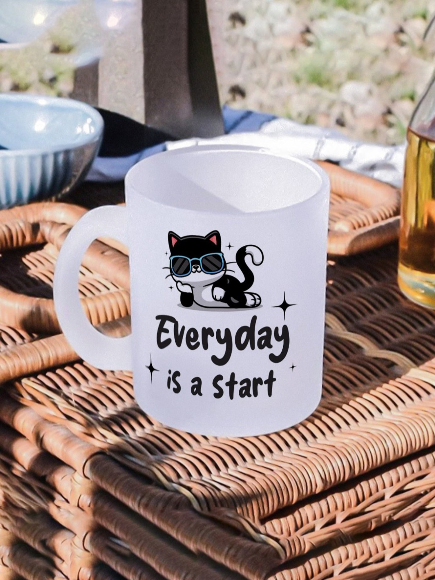 Gathari Aesthetic White Glass Frosted Coffee Mug