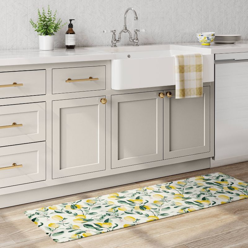 2'2"x8' Runner Swirl Loomed Rug Ivory/Black - Safavieh