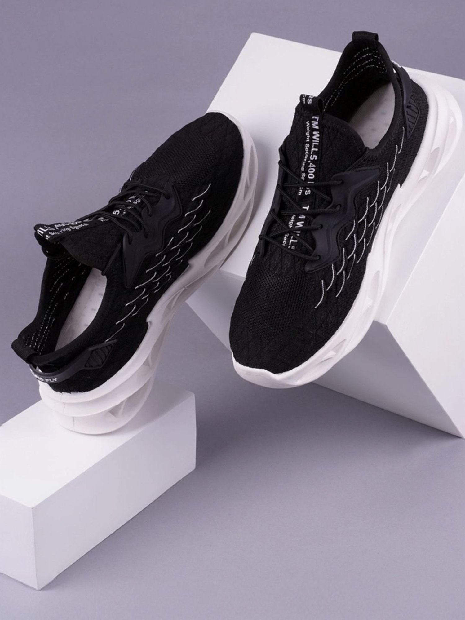 Rapid Box Men's Black Running Shoes