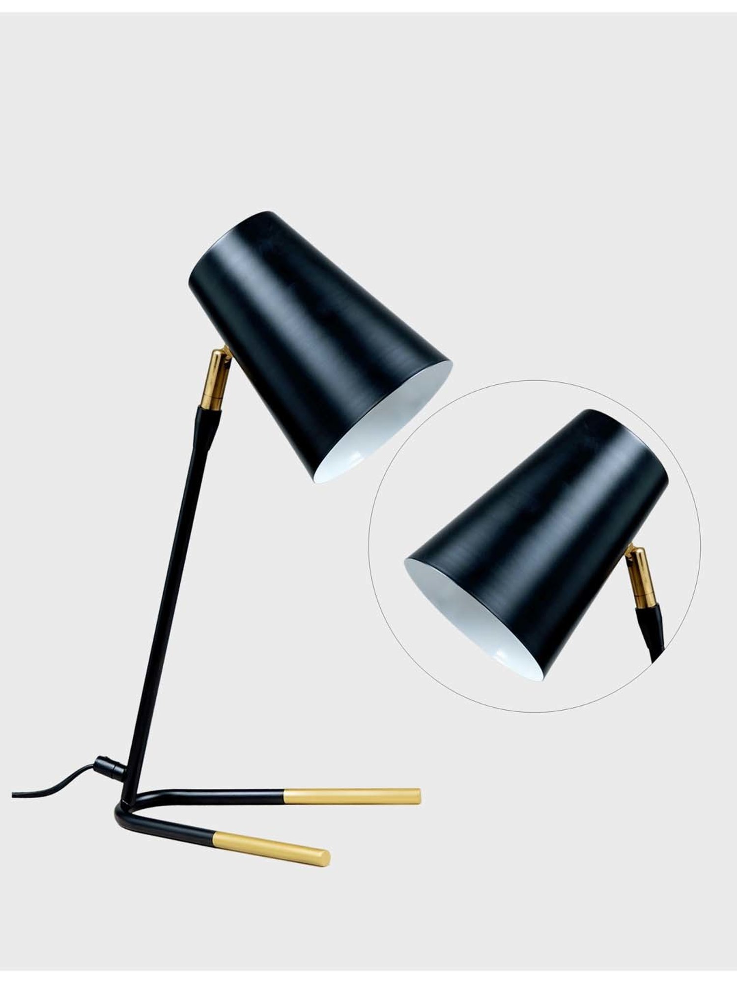 Kapoor E Illuminations 'Bow' Black & Golden Metal Desk Light - Set of 1
