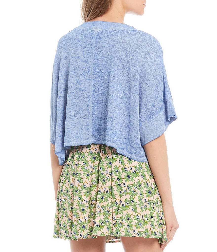 C&V Chelsea & Violet Knit Button Front Cropped Cardigan