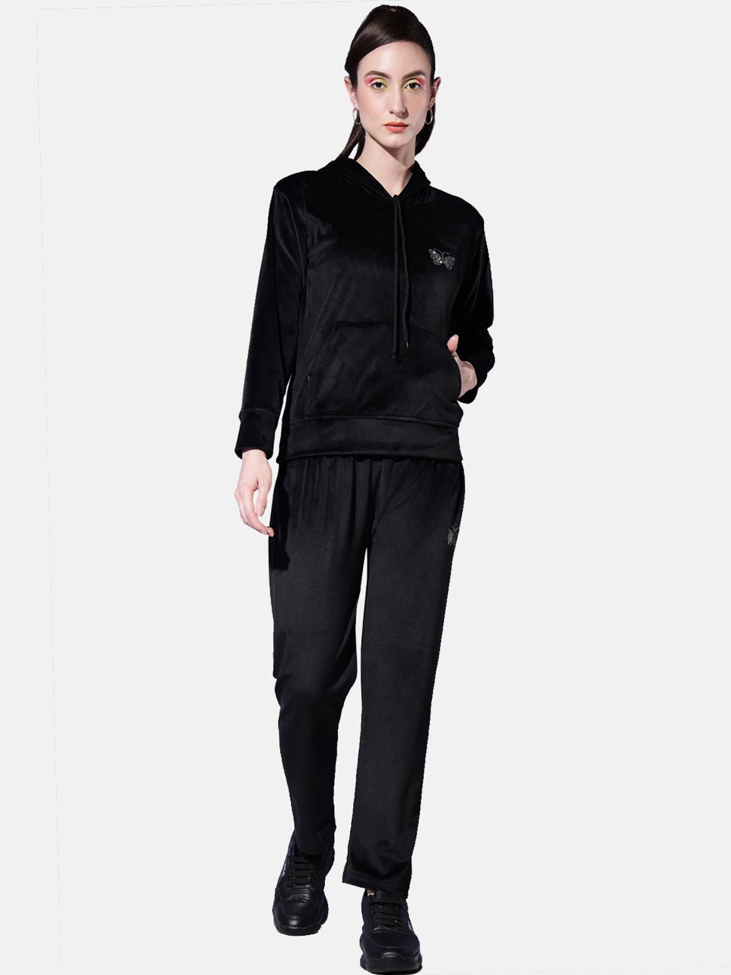 BUYNEWTREND Black Regular Fit Sports Tracksuit