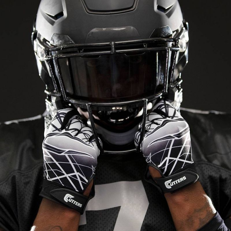 Cutters Game Day Receiver Adult Gloves Black - S