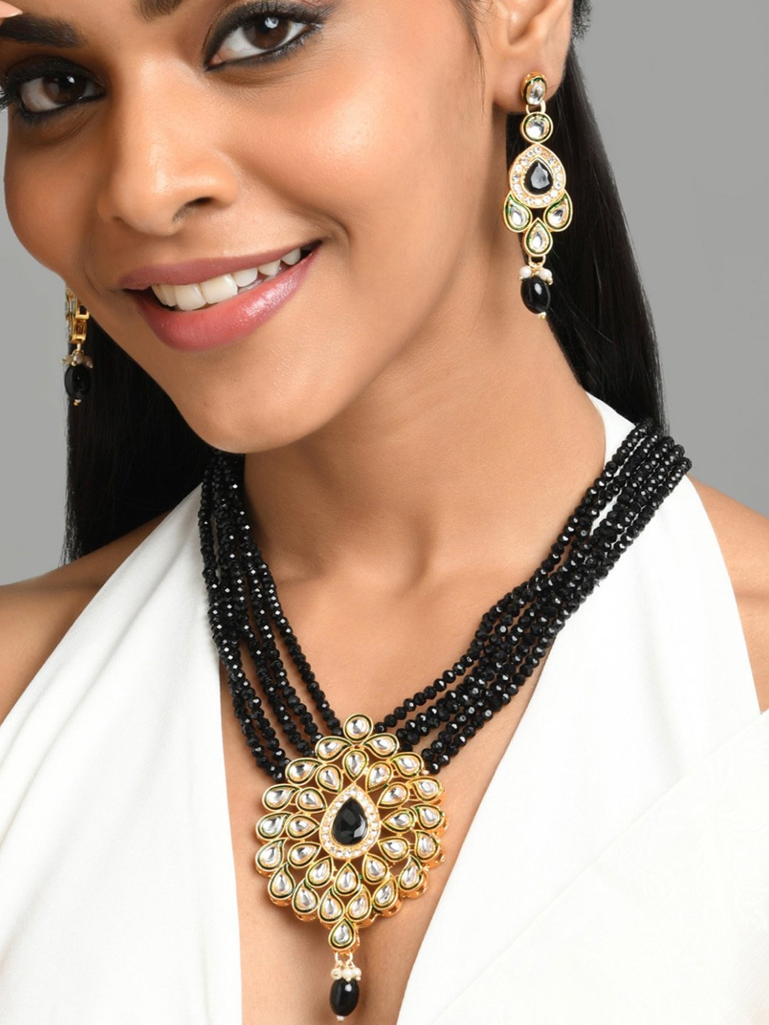 Fida Ethnic Indian Black Jewellery Set