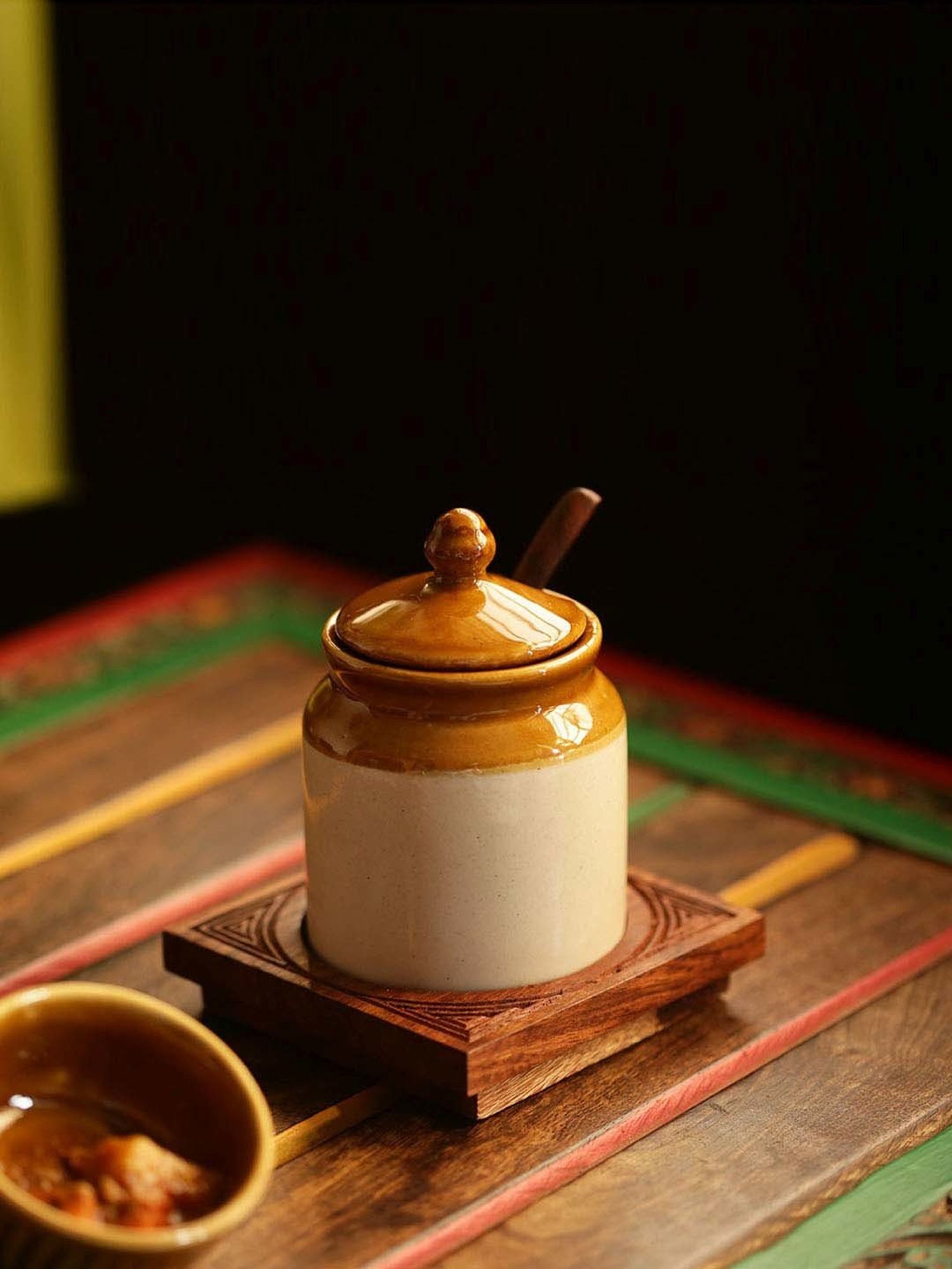 ExclusiveLane Old Fashioned Ceramic Jar With Hand Carved Tray