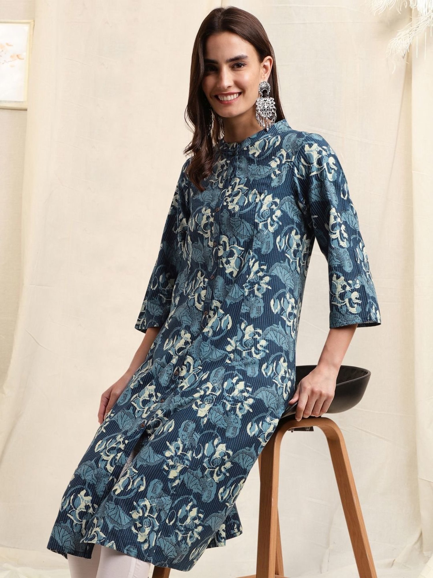 MIRCHI FASHION Blue Cotton Printed Straight Kurta