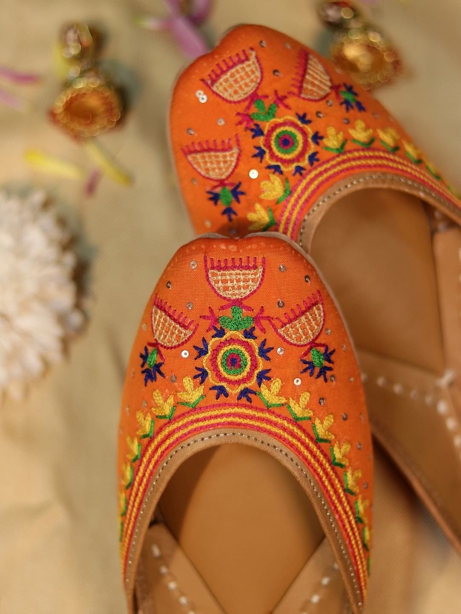 Glam Story Women's Orange Ethnic Juttis